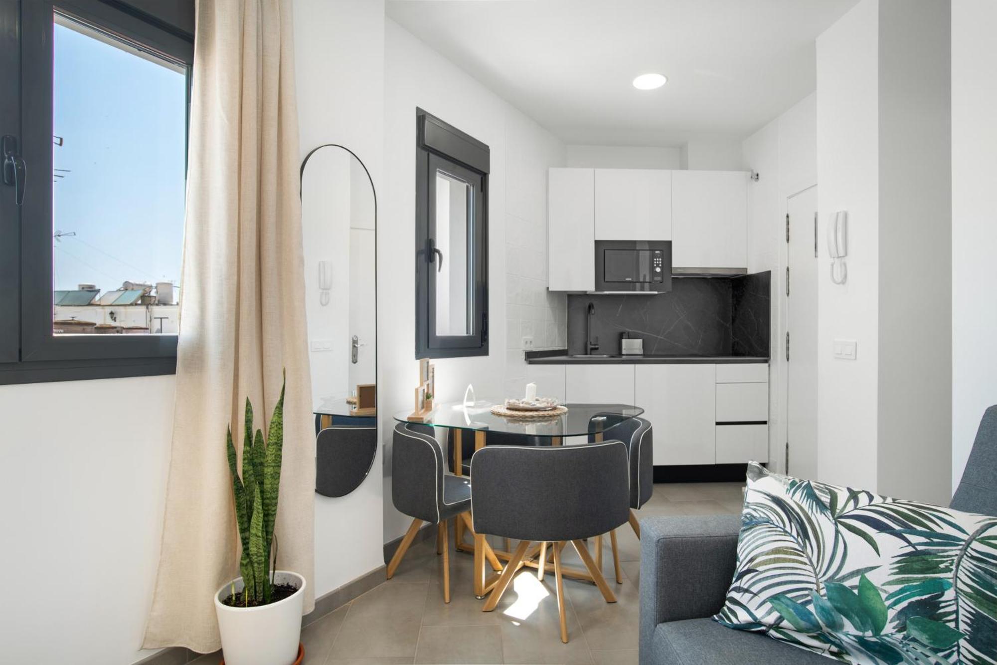 Cervantes Homes No3 Apartment *